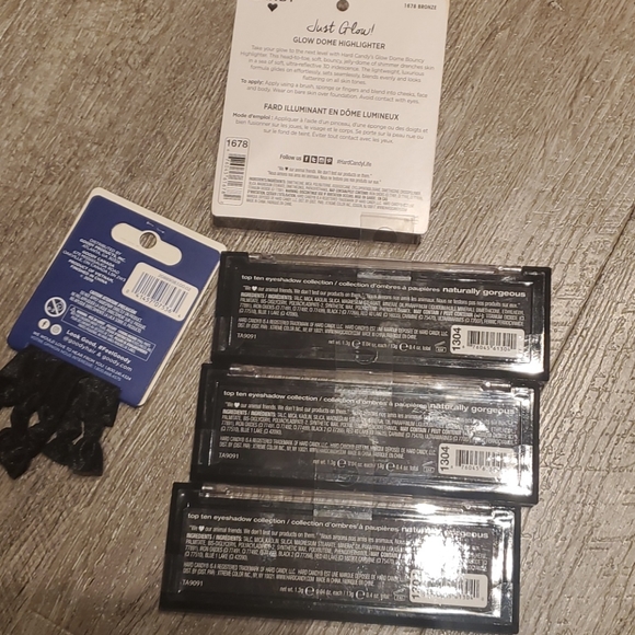 Makeup - Picture 2 of 2